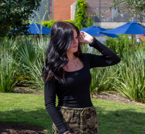 Black Scoop Neck Long Sleeve Top